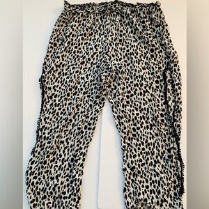 Victoria’s Secret cheetah print capri pajama pants *please read description*